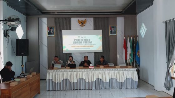 Tingkatkan Pemahaman Regulasi, Pemerintah Desa Kare Gelar Penyuluhan Bidang Hukum bagi Aparatur dan Lembaga Desa